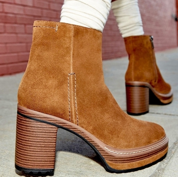 shaniya brown suede